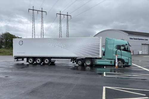 Volvo Trucks boosts net battery capacity to record level