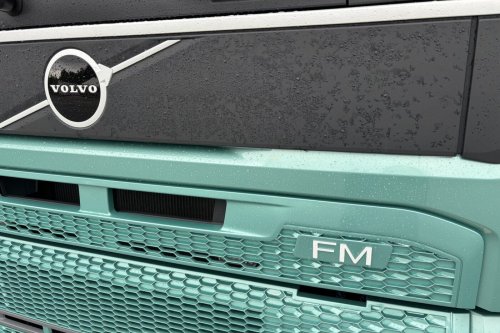 Volvo Trucks boosts net battery capacity to record level