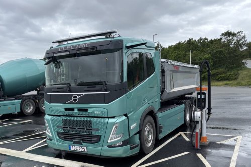 Volvo Trucks boosts net battery capacity to record level