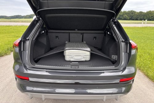 Audi, Audi Q4 e-tron, Audi e-tron, First Drive in the New Audi Q4 e-tron: Does the Facelift Measure Up Against Its Own Relatives?