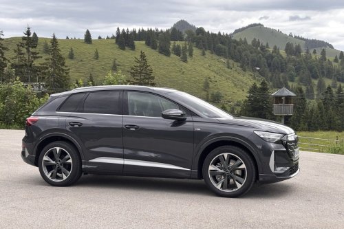 Audi, Audi Q4 e-tron, Audi e-tron, First Drive in the New Audi Q4 e-tron: Does the Facelift Measure Up Against Its Own Relatives?
