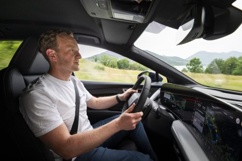 Audi, Audi Q4 e-tron, Audi e-tron, First Drive in the New Audi Q4 e-tron: Does the Facelift Measure Up Against Its Own Relatives?