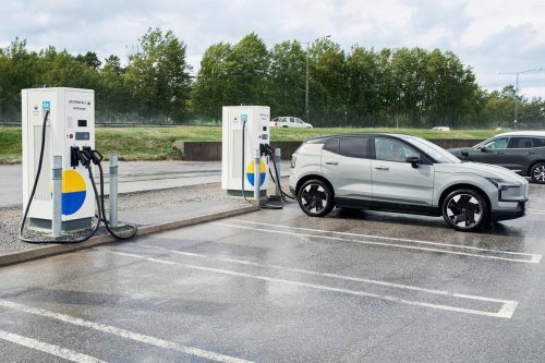 Vattenfall and WirelessCar test automated charging