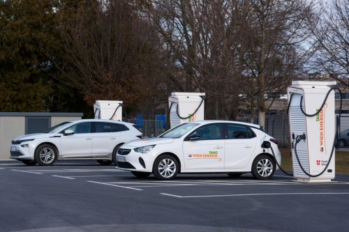 Austria: Battery-electric car registrations reach parity with petrol vehicles