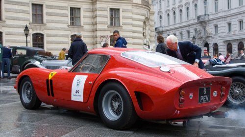A Ferrari 250 GT California Spyder Broke A 20-Year Old Auction Record