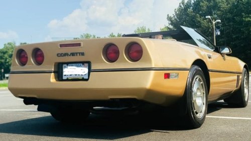Chevy, At $18,500, Is This Low-Mileage 1986 Chevy Corvette The Gold Standard?