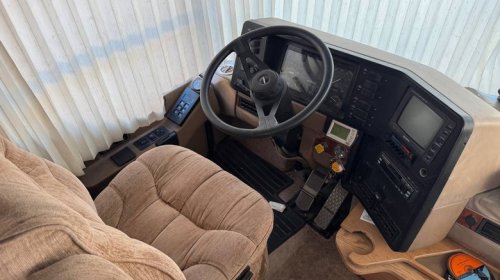 At $7,500, Is This 1996 Winnebago Vectra Grand Tour A Pretty Big Deal?