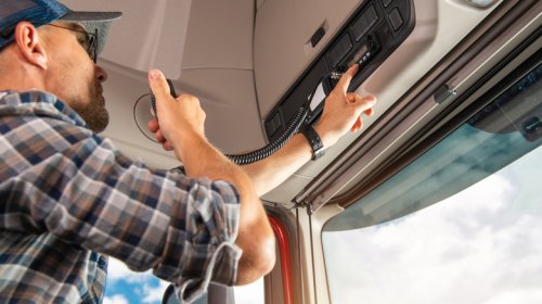 Are Modern Truckers Still Using CB Radios?