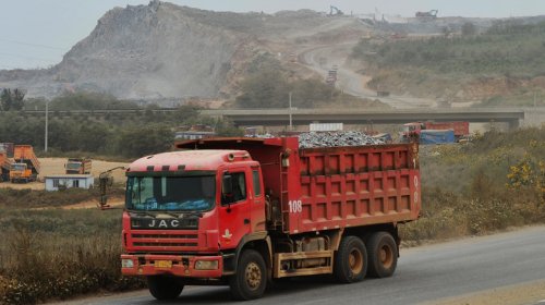 Canada May Cap Low-Tariff Imports Of Chinese Cars