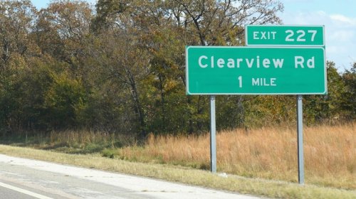 Do All Official U.S. Road Signs Use The Same Font And Design?