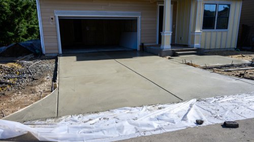 Don't Make These 5 Mistakes When Pouring Your Concrete Driveway