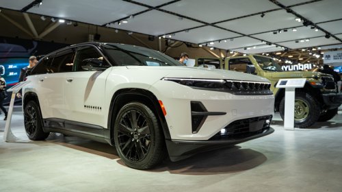 Elon Musk Once Again Teases A Roadster That'll Never Come, But It Doesn't Matter Since Profits Are Up