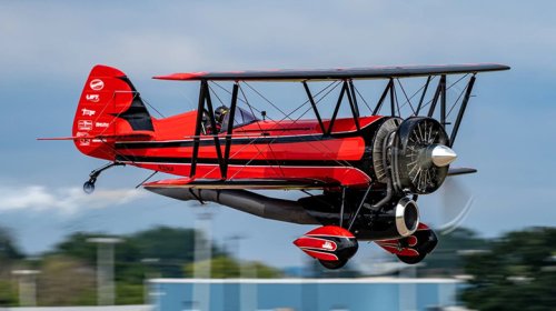 For One Week A Year, This Small-Town Wisconsin Airport Becomes The Busiest In The World