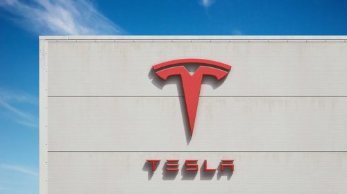 GM Throws In The Towel On Future Electric Trucks