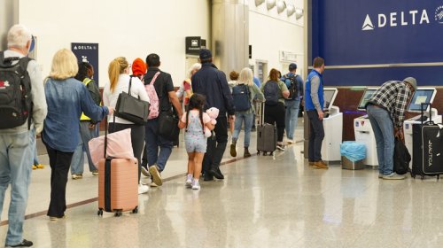 Hartsfield-Jackson Might Replace TSA With Private Security After Shutdown Walkouts
