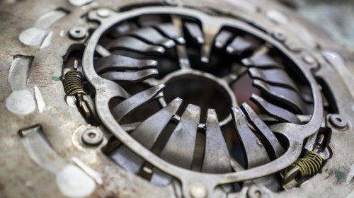 How Drag Racers Are Running In The Sixes With Manual Transmissions