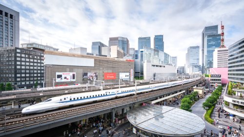 Japan's L0 Series Maglev Is The Fastest Passenger Train Ever Made At A Verified 375 MPH