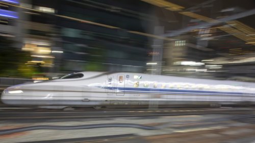 Japan's L0 Series Maglev Is The Fastest Passenger Train Ever Made At A Verified 375 MPH