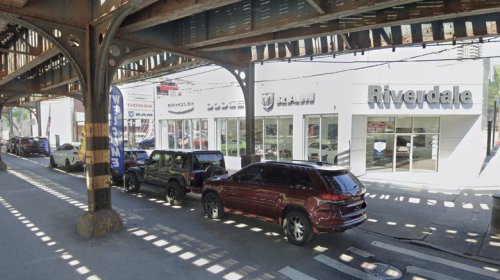 Jeep Dealership Allegedly Forged Buyer's Signature, Sold Him A Car With 6,200 Added Miles And Tacked On An Extra $5,000 Charges