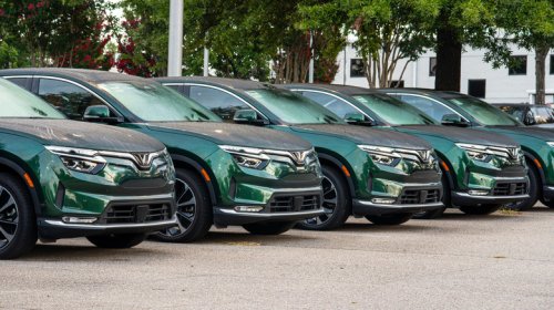 Land Rover And Stellantis Will Team Up To Build A Defender Pickup In The U.S.