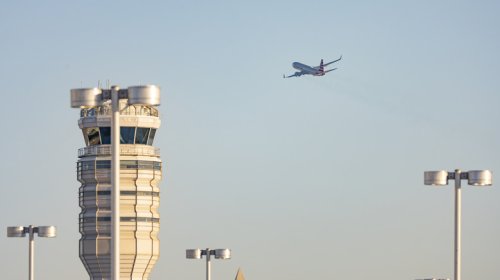 Pilots Meow And Bark At Air Traffic Controllers Below 10,000 Feet, Prompting FAA Investigation