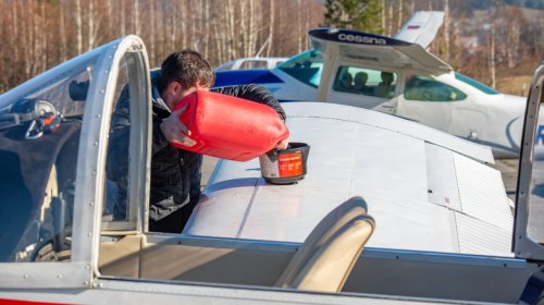 Russia Is Getting So Starved For Fuel That It May Start Putting Car Gas Into Planes