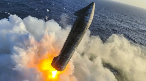 SpaceX Is So Confident In Its New Starship Rocket That It's No Longer Taking Reservations For The Dependable Falcon 9