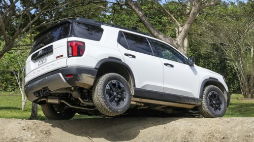Tesla And Jeep Stand Out As The Only American Automakers In The Top 10 Of This Year's 'American-Made Index'