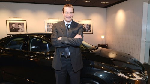 Tesla, Tesla Looks To Go Back In The Red On AI Spending