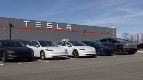 Tesla, Tesla Quietly Settles Suit Over Pedestrian Killed By FSD