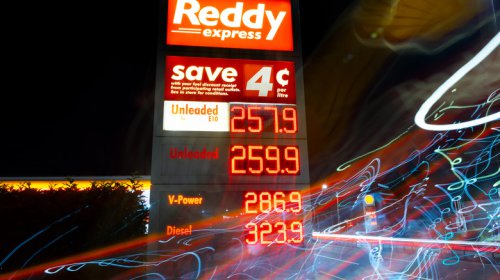 There Are 25 Days-Worth Of Oil Supply Left In The USA, But Don't Panic