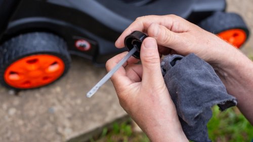 These 5 Lawnmower Checks Will Ensure Your Little Engine Can Cut It This Summer