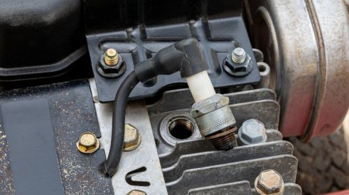 These 5 Lawnmower Checks Will Ensure Your Little Engine Can Cut It This Summer