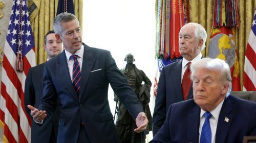 Trump's Administration Is Keeping $7.9 Billion Of Your Tax Dollars From Improving America's Public Transit