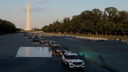 Lincoln, Trump's Motorcade Driving Across The Lincoln Memorial Reflecting Pool May Have Contributed To Damage