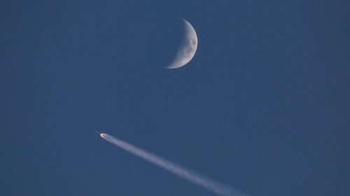 We're Launching So Much Stuff At The Moon That We're Littering It With Space Junk Now