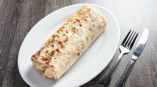 What's The Worst Food To Eat While Driving?