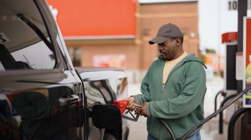 Why These Two States Still Don't Have Hold-Open Clips On Gas Pumps