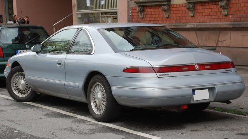 Why Automakers Turned Real Continental Kit Spare Tires Into An Unsatisfying Hump