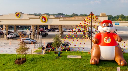 Why Interstate Highway Rest Areas Have Vending Machines Instead Of Restaurants
