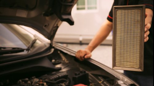 Why Replacing The Air Filter In Modern Cars Improves Performance But Not Fuel Economy