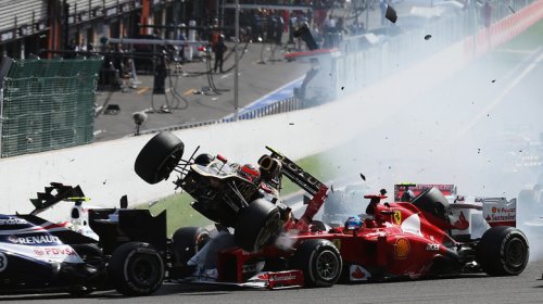 5 Formula 1 Drivers To Get Race Bans (And What They Did)