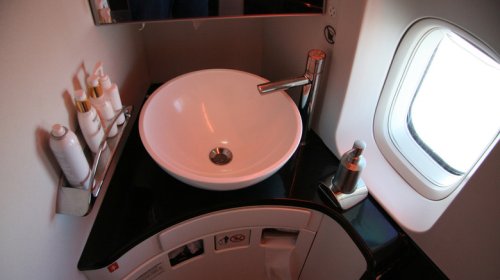 5 Facts About Air Force One That We Swear We Didn't Make Up