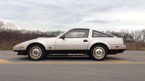 8 Ostentatious Cars That Defined The Wedge-Shape Era