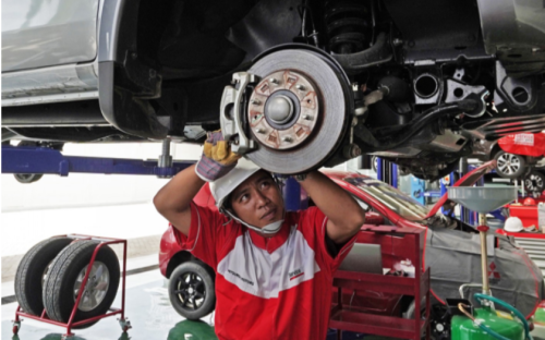 Mitsubishi, Mitsubishi Gelar Program Service Akhir Tahun, Diskon Suku Cadang dan Ban Hingga 40%