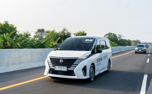 Nissan, Nissan Hadirkan Program Festive Drive-December Deals Pra Liburan Akhir Tahun, Gratis Oli dan Diskon Jasa 25%