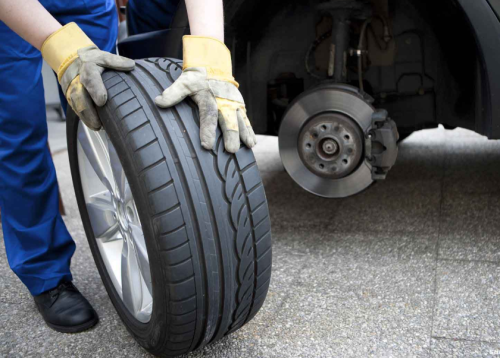 Harus Ganti Baru, Ini Tanda-tanda Sokbreker Mobil Mulai Rusak
