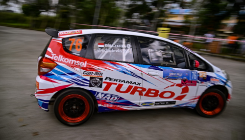 Sirkuit Si Jalak Harupat Bandung Membara, 11 Pembalap Wanita Cantik Beraksi di Kejurnas Sprint Rally 2025