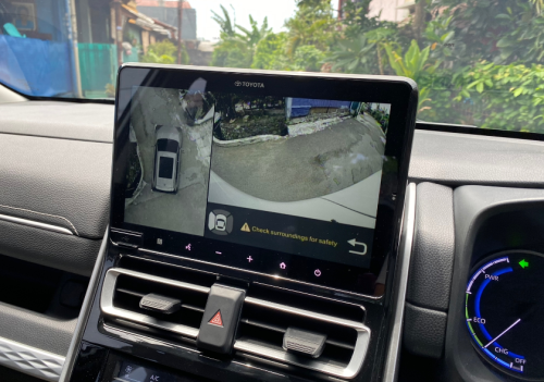 Toyota, Toyota Innova, Duel SUV Hybrid, Toyota Innova Zenix Hybrid vs Chery Tiggo 8 CSH, Mana Lebih Unggul?