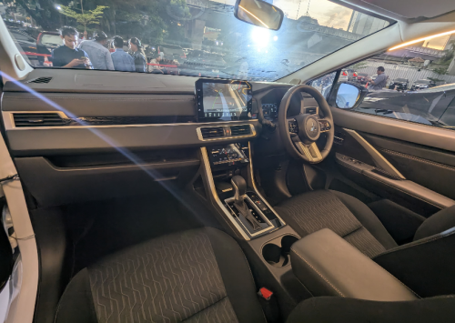 Mitsubishi, Mitsubishi Xpander, Mitsubishi Xpander Cross, Cari Mobil MPV 7 Penumpang? Mitsubishi Xpander dan Xpander Cross Bisa Jadi Pilihan, Intip Dulu Spesifikasi Lengkapnya